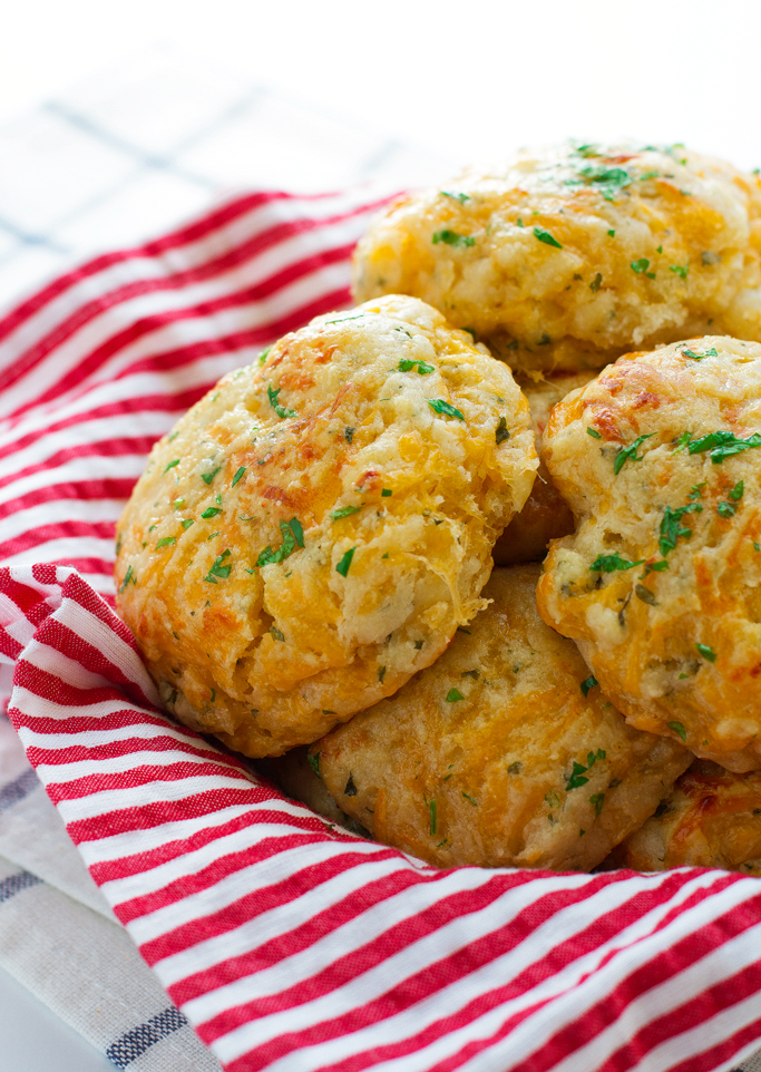 Buttermilk Cheddar Bay Biscuits